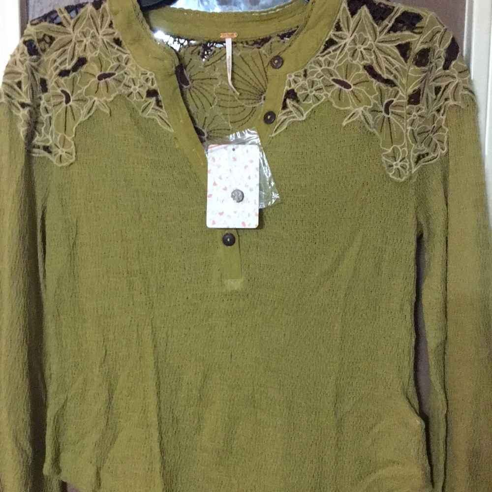 Free People long sleeve shirt in XS